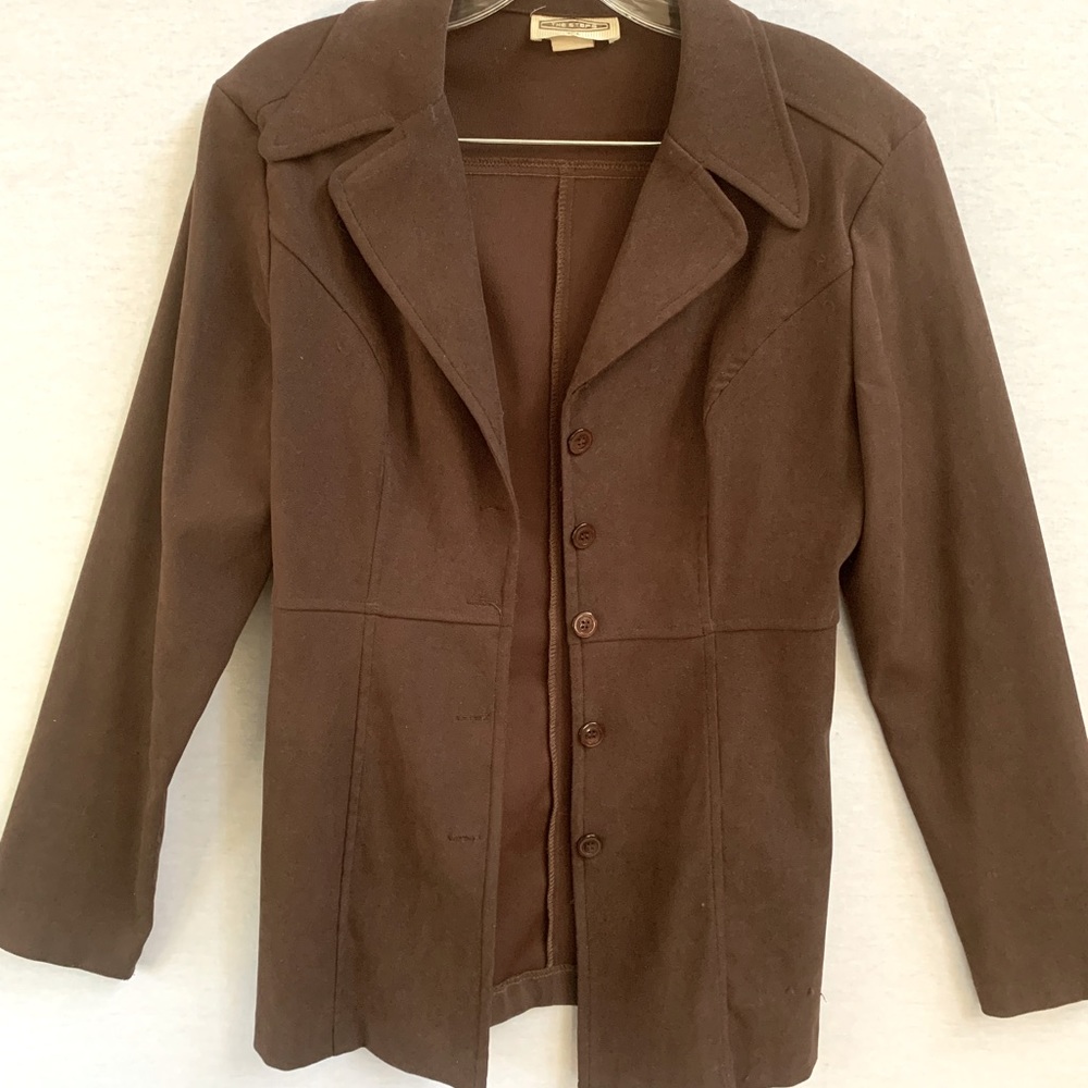 Brown, fitted jacket